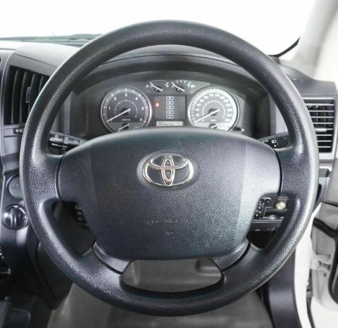 Without Steering Wheel Controls