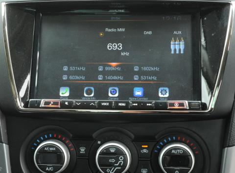 With Alpine 8" Head Unit