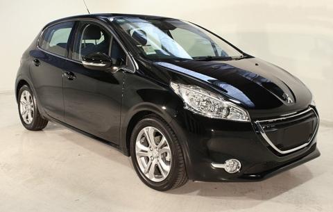 Peugeot 208 2012-