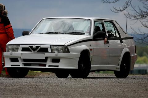 Alfa Romeo 75  1989-1993