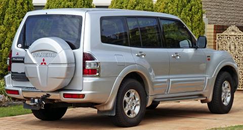 Mitsubishi Pajero 2000-2006 NM, NP  